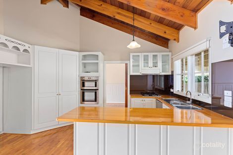 Property photo of 22 Stagecoach Crescent Sydenham VIC 3037