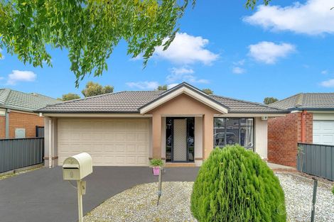 9 Gosford Gdns, Derrimut, VIC 3026