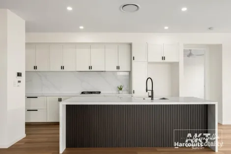 Property photo of 72 Pinnacles Street Yarrabilba QLD 4207