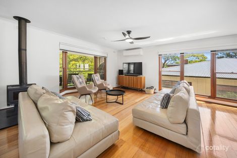 Property photo of 11 Murray Drive Point Leo VIC 3916