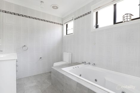 Property photo of 5 Rainsford Avenue Kanahooka NSW 2530