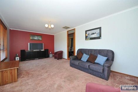 Property photo of 28 Osmanli Drive Hallett Cove SA 5158