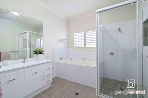 Property photo of 8 Fairlight Circuit Mardi NSW 2259