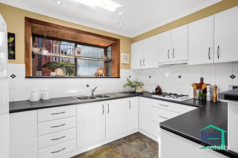 Property photo of 30 Gellatly Avenue Figtree NSW 2525