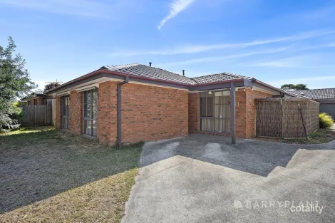 31 Kingston Ave, Pakenham, VIC 3810