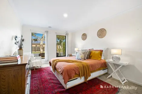 Property photo of 42 Dargo Crescent Doreen VIC 3754