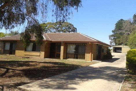 11 South St, Beaufort, VIC 3373