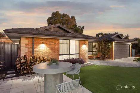 15 Stonehaven Pde, Kinross, WA 6028