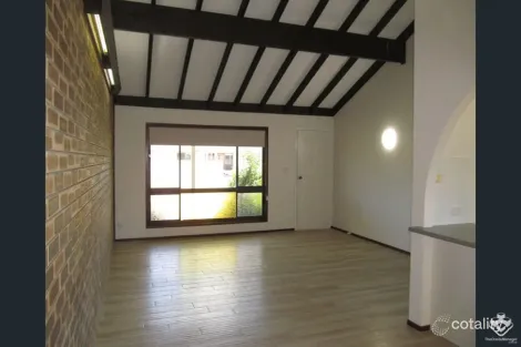 2 Pitta Pl, Burleigh Waters, QLD 4220