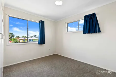 Property photo of 2 Jacaranda Drive Torquay QLD 4655
