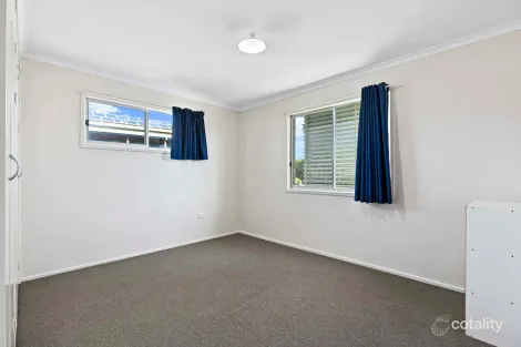 Property photo of 2 Jacaranda Drive Torquay QLD 4655
