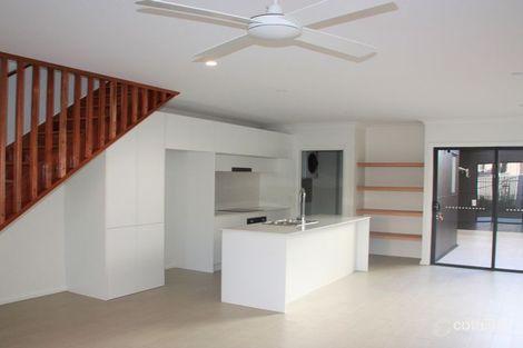 Property photo of 2/9-11 Oaklands Street Alexandra Hills QLD 4161