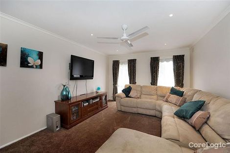 Property photo of 70 Maple Street Seaford VIC 3198