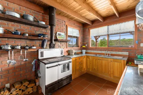 Property photo of 26 Nowland Track Eganstown VIC 3461