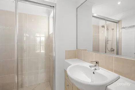 Property photo of 6/33 Humpybong Esplanade Redcliffe QLD 4020