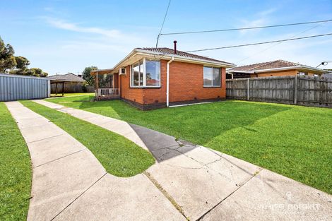 Property photo of 7 Chestnut Drive St Albans VIC 3021