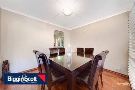 Property photo of 10 Yew Court Cranbourne North VIC 3977