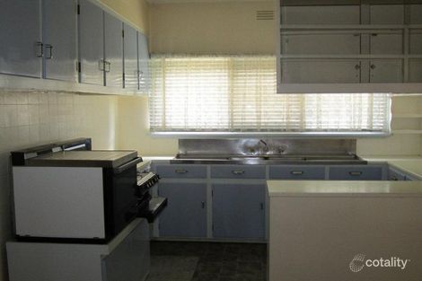 Property photo of Bennett Street Long Gully VIC 3550