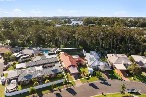 79 Burrendong Rd, Coombabah, QLD 4216