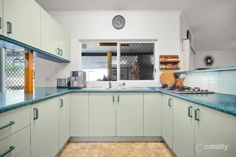 Property photo of 9 Venus Battery Close Edmonton QLD 4869