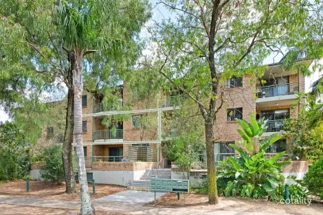 10/16 Frank Oliveri Dr, Chipping Norton, NSW 2170