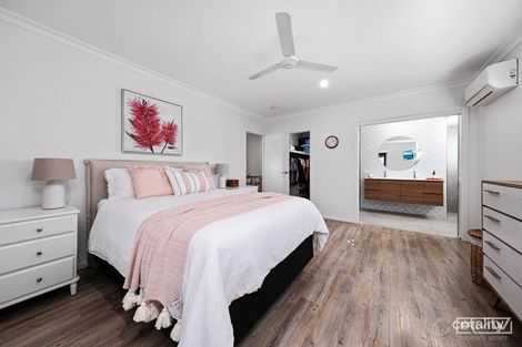 Property photo of 38 Paradise Grove Yeppoon QLD 4703