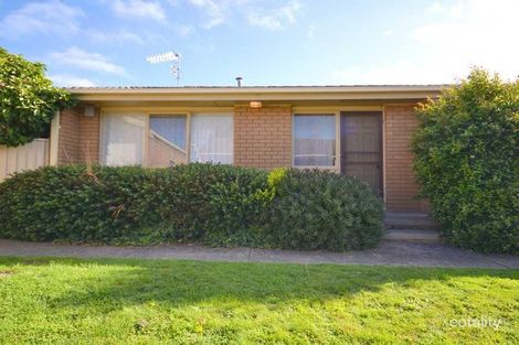 Property photo of 2/302 Forest Street Wendouree VIC 3355