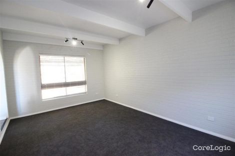 Property photo of 11 Gregory Crescent Lake Albert NSW 2650