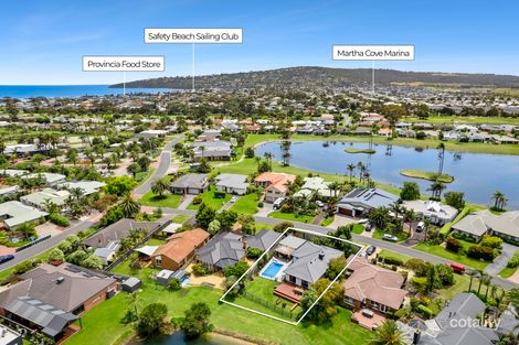 8 Lakeside Ct, Safety Beach, VIC 3936