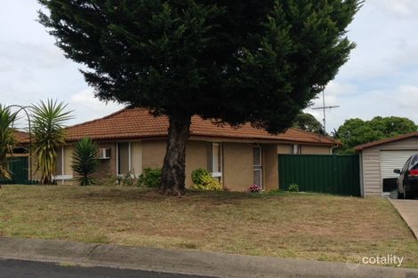 Property photo of 4 Jessica Place Rosemeadow NSW 2560