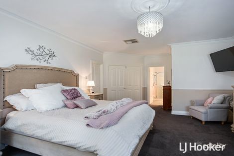 Property photo of 16 Cunningham Drive Oakford WA 6121