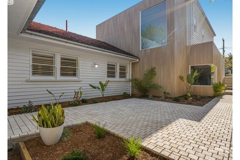 Property photo of 73 Gilbert Road Lutwyche QLD 4030
