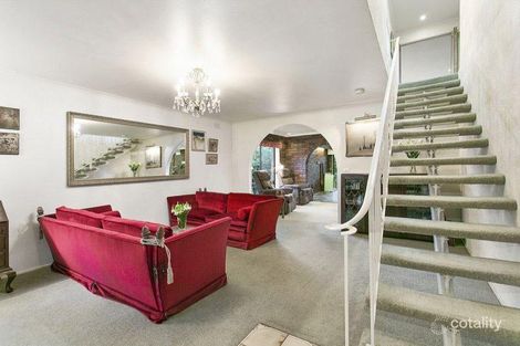 Property photo of 19 Bond Street Mount Waverley VIC 3149
