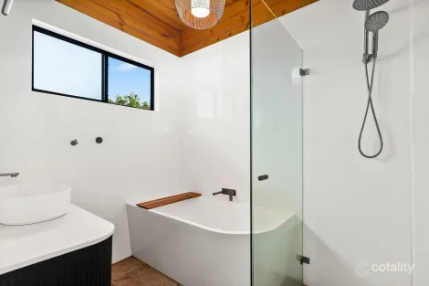 Property photo of 9 Staff Road Unanderra NSW 2526