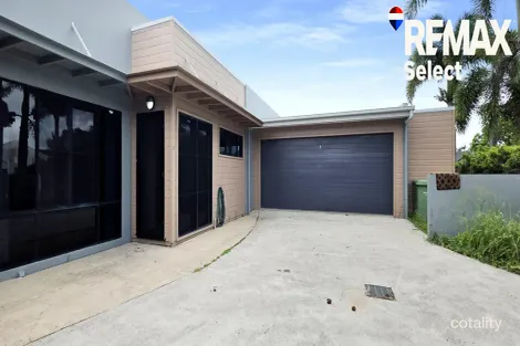 Property photo of 2/6 Whitehaven Drive Blacks Beach QLD 4740