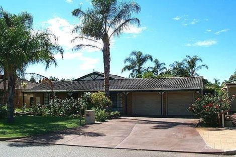 22 Naunton Cres, Eden Hill, WA 6054