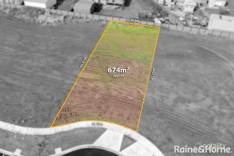 Property photo of 8 Montvue Court Gisborne VIC 3437