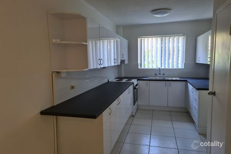 Property photo of 2/31 Frank Street Labrador QLD 4215