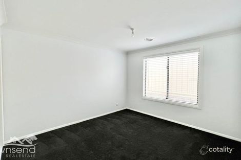Property photo of 18 Downey Crescent Orange NSW 2800