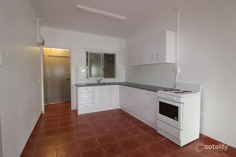 1/4 Thirteenth Ave, Parkside, QLD 4825