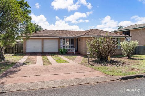 Property photo of 17 Gloucester Crescent Darling Heights QLD 4350