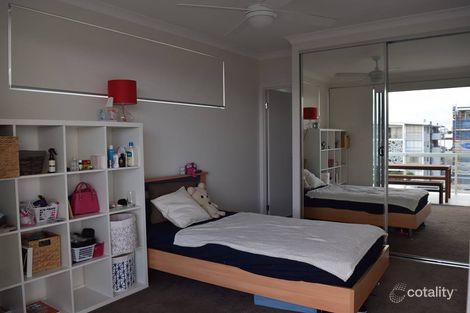 Property photo of 401/13-15 Isedale Street Wooloowin QLD 4030