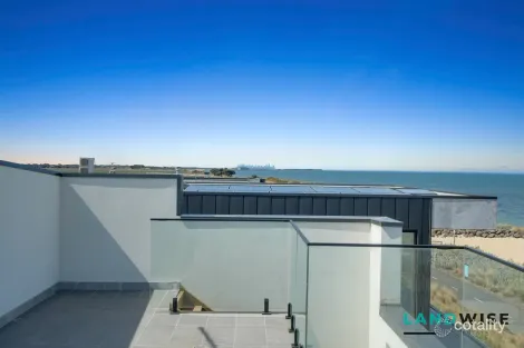 Property photo of 52 Starboard Way Werribee South VIC 3030