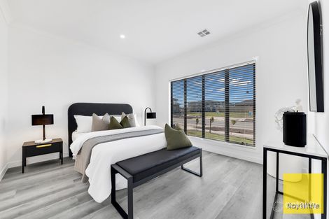 4 Bartle Way, Donnybrook, VIC 3064