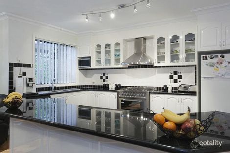 Property photo of 4 Billabong Court Burnside VIC 3023