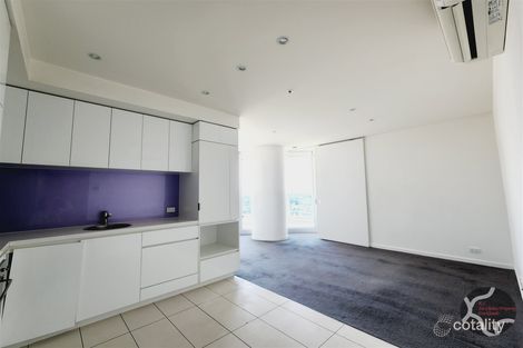 Property photo of 2001/231-245 Harbour Esplanade Docklands VIC 3008