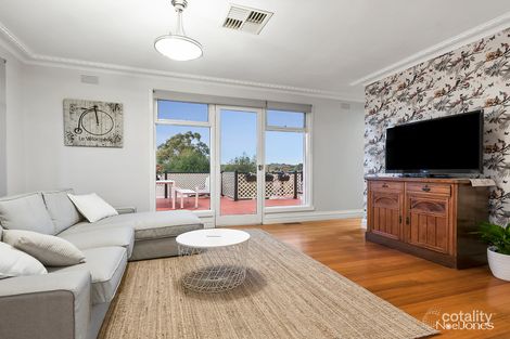 Property photo of 31 Larbert Avenue Balwyn North VIC 3104
