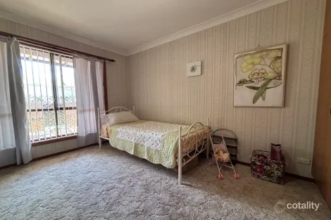 Property photo of 96 Blumer Avenue Griffith NSW 2680