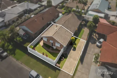 1/9 Riccarton Pl, Labrador, QLD 4215