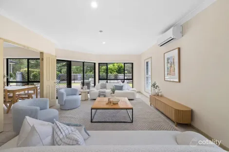Property photo of 2 Nutmeg Court Birkdale QLD 4159